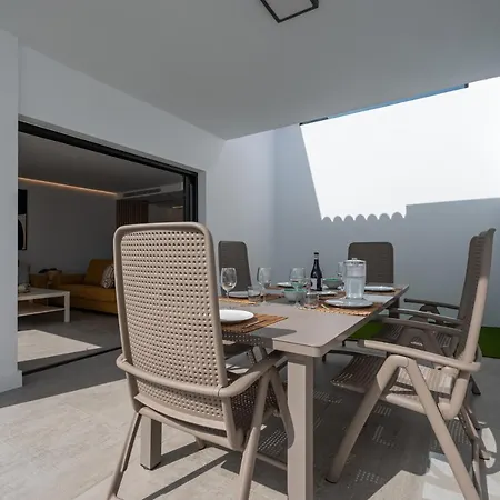 Fully Refurbished House In 2022 - Private Heated Pool - Gran Canaria Hébergement de vacances San Bartolomé